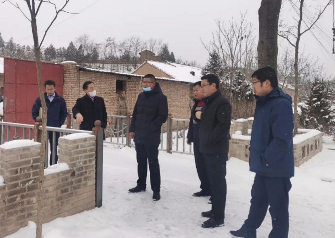 筑起安全墙 照亮乡村路——MK在线鼎力支持包抓共建村社文明创建工作(图6)