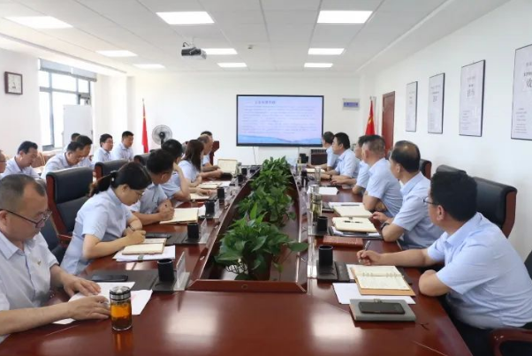 MK在线召开党委理论中心组集体学习会议(图2)