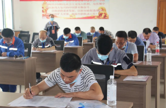MK在线泓盛达公司在“焊工”技能大赛中取得好成绩(图2)